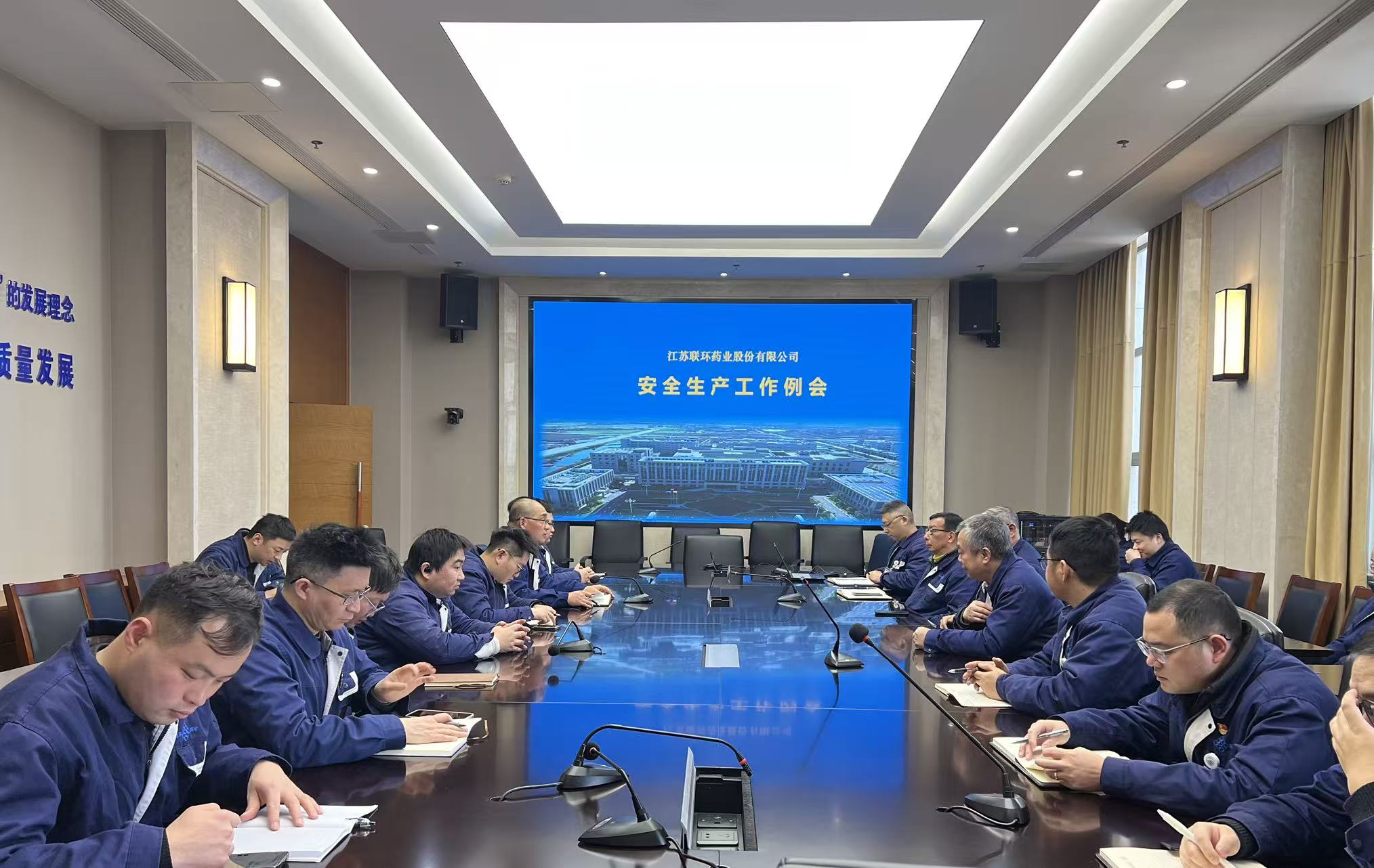 a1469e94ea356f2d1eec31722dfb26ea.jpg a1469e94ea356f2d1eec31722dfb26ea.jpg